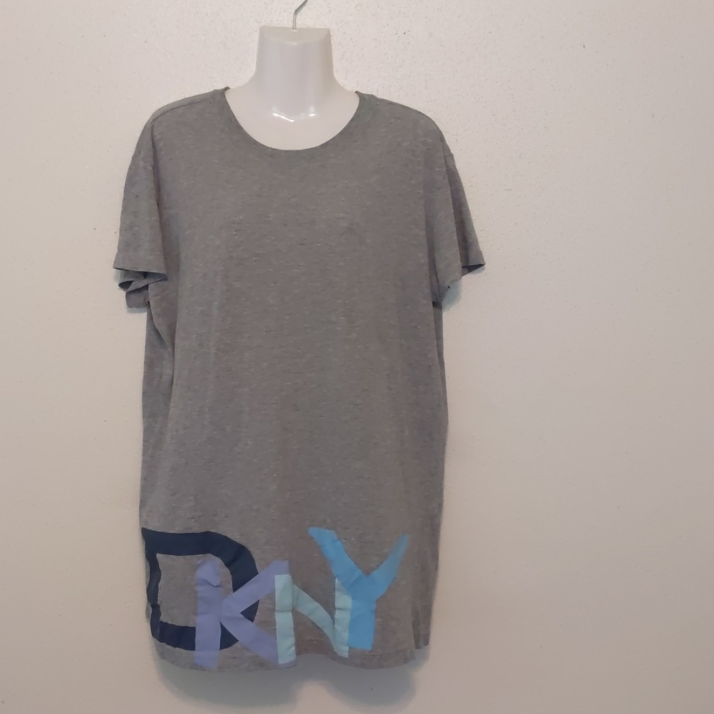 Ladies DKNY sleepshirt